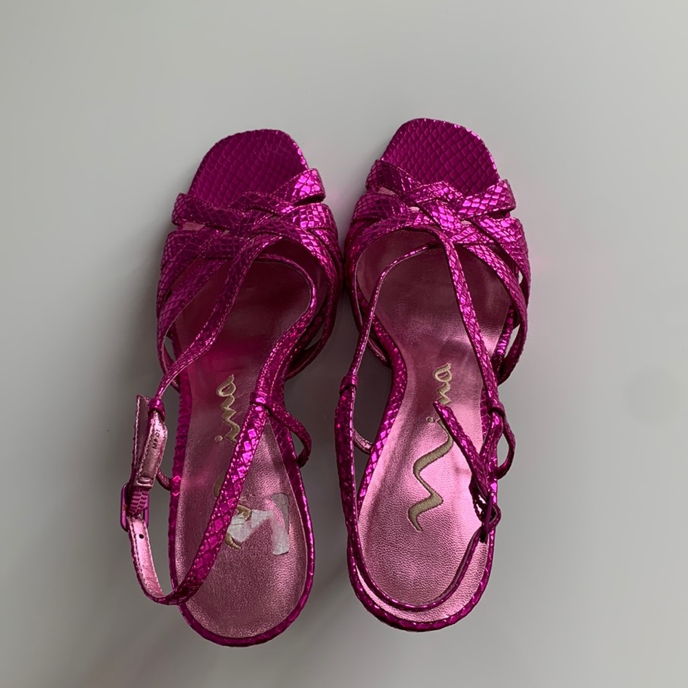 Pink high heels
